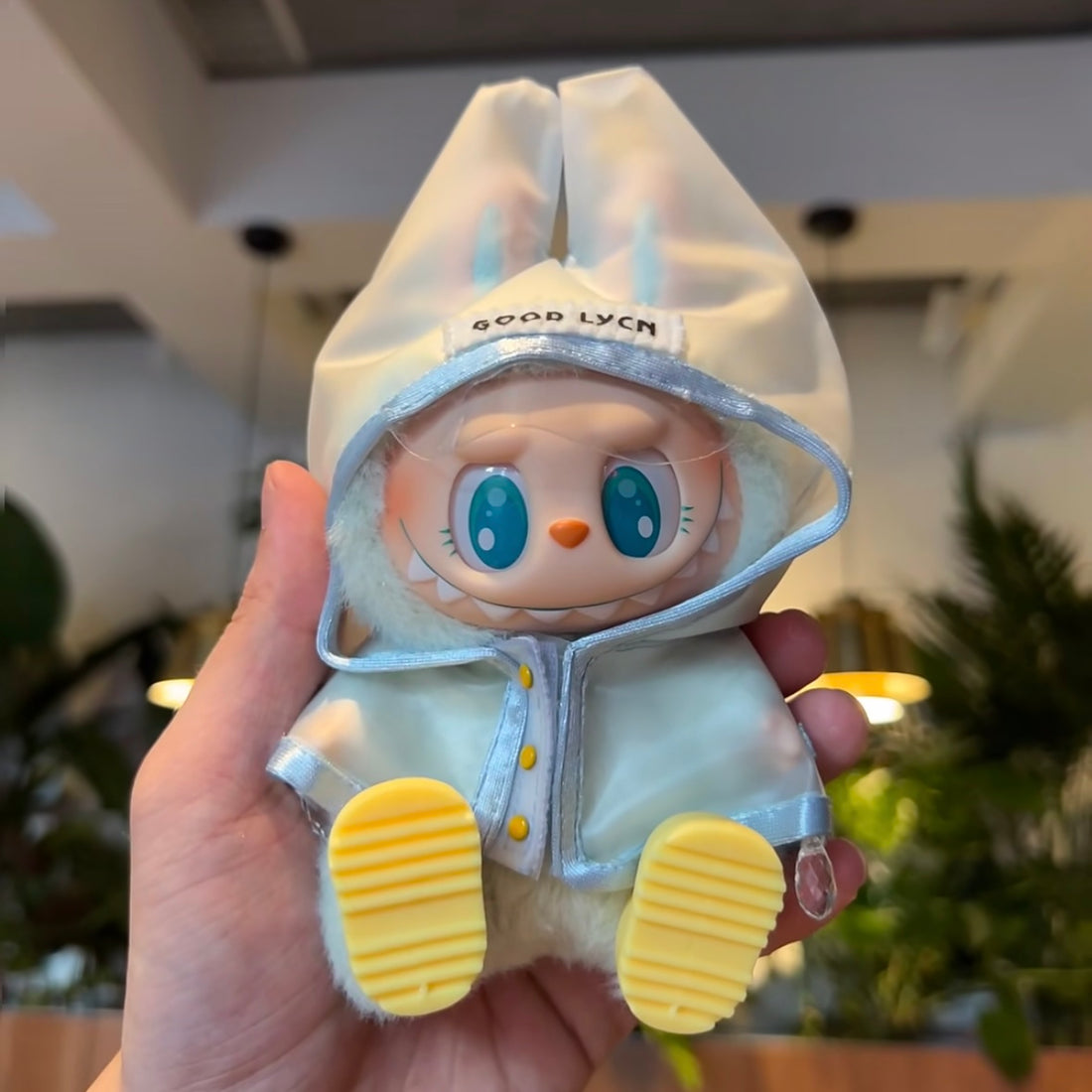 Rain Ready! Labubu Raincoat for Gen 1/2/3 – Trendy Streetwear for Soft Vinyl Figures(not including the doll)